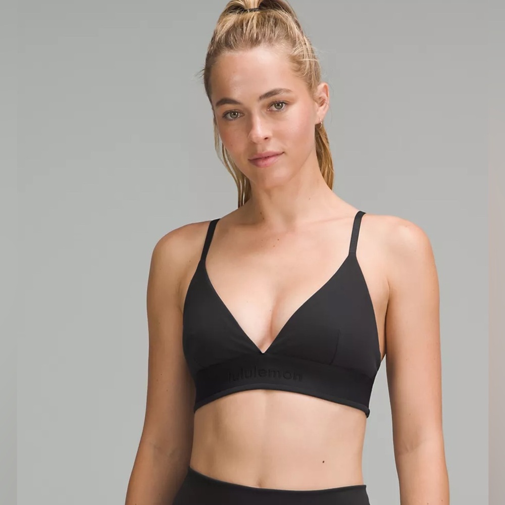 License to Train Triangle Bra Light Support, with
logo